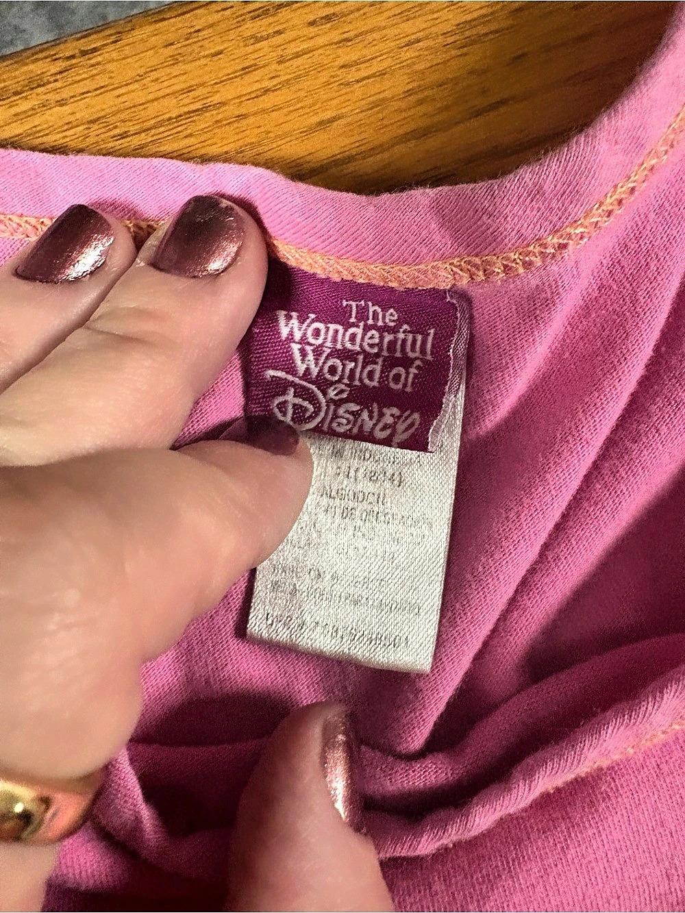 Vintage Y2K Disney The Wonderful World of Disney Eeyore Going My Way T-Shirt Pin - Picture 3 of 4